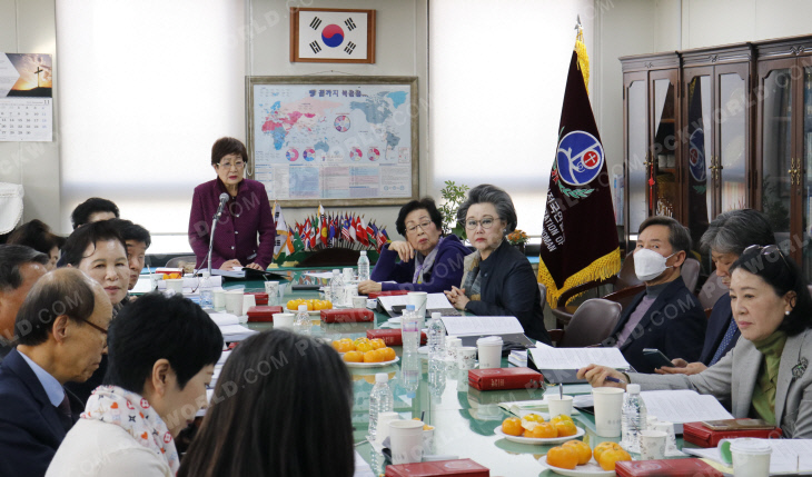 [스크랩] 작은자복지재단, 신임원 조직 및 신년 계획